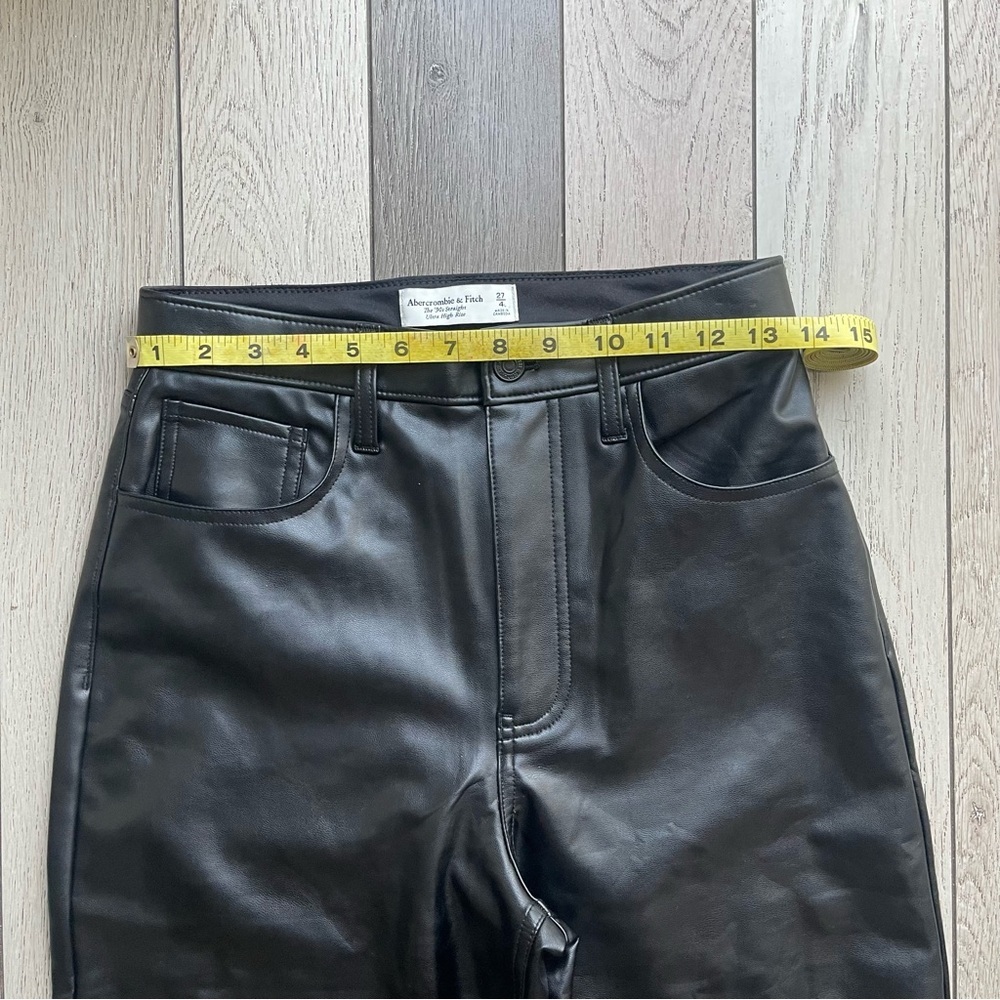 Abercrombie & Fitch Black High-Rise Pants - Picture 4 of 6